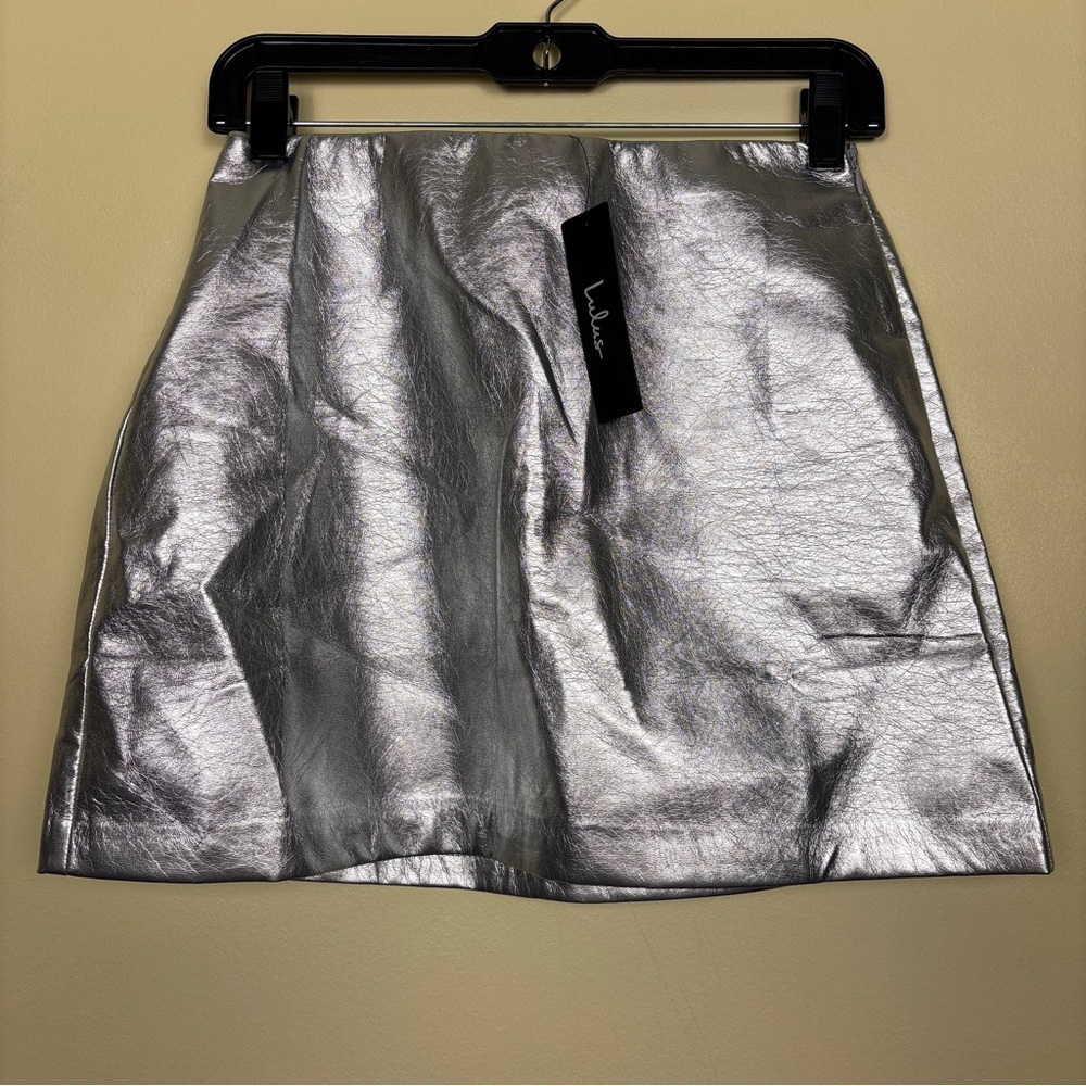 NWT LULUS Invitation Silver Vegan Leather High-Rise Mini Skirt‎ Size Small - Picture 4 of 10
